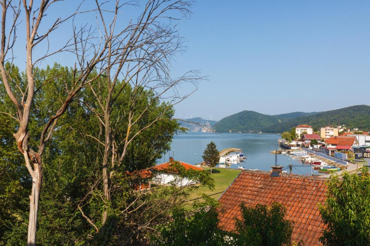 Apartmani Porto Golubac Extérieur photo